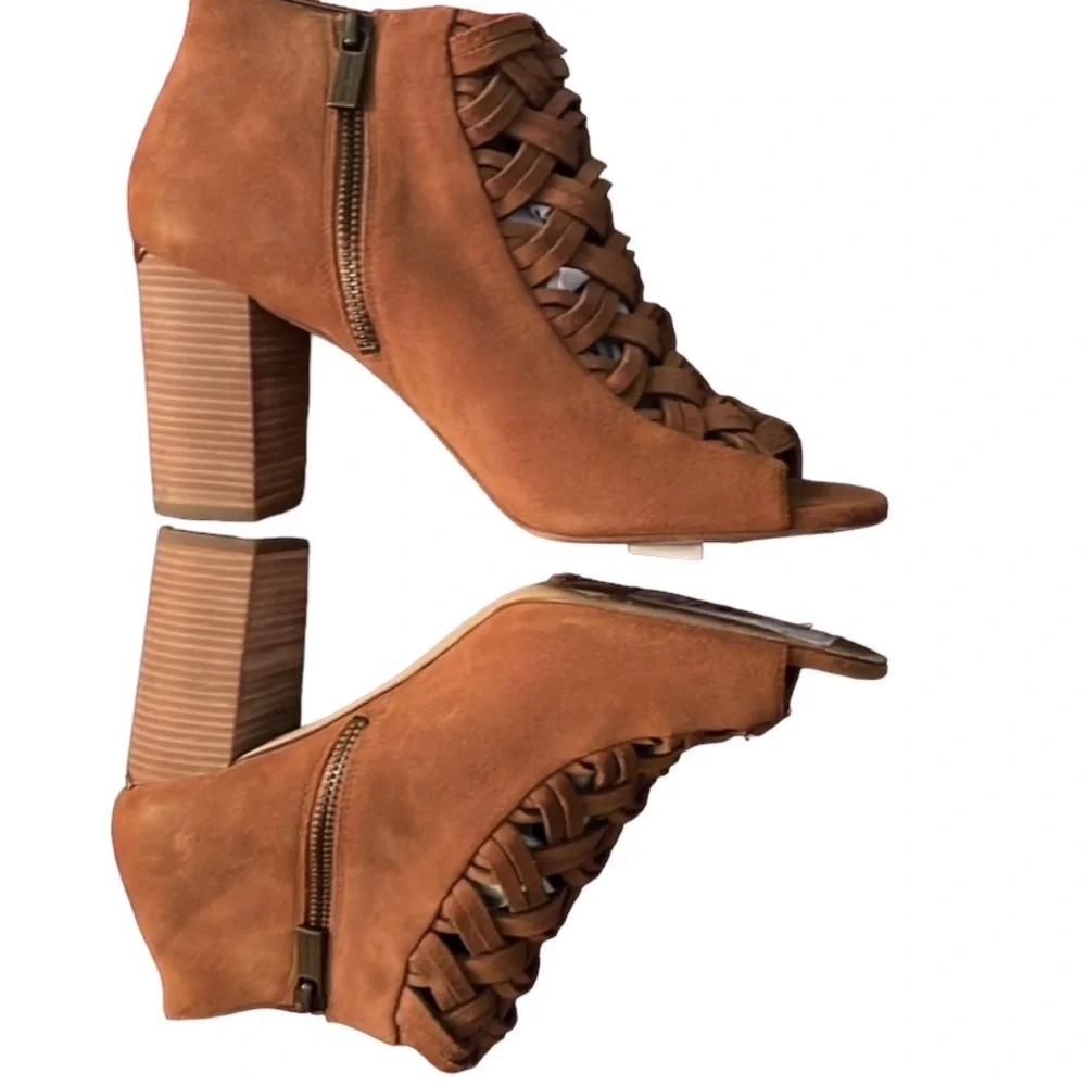 Micheal Kors size 10 cognac Genuine Suede open toe side zip heels